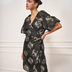 Esqualo – Φόρεμα με δέσιμο στο πλάι Total Look