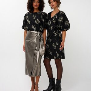 Esqualo – Φόρεμα με δέσιμο στο πλάι Total Look 2